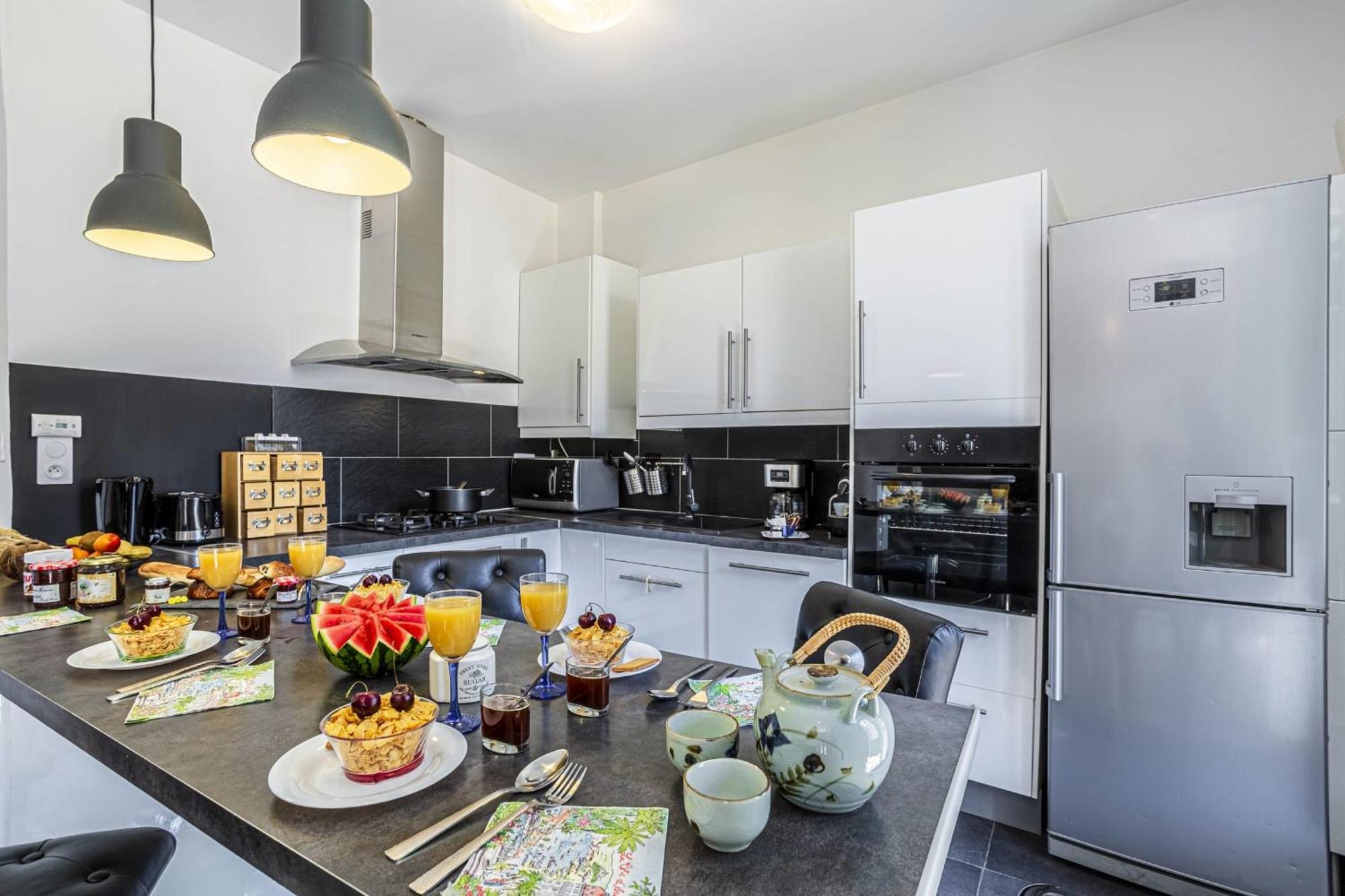 Guisol - Typical Nice 3 Bedroom Ac Near Port Extérieur photo